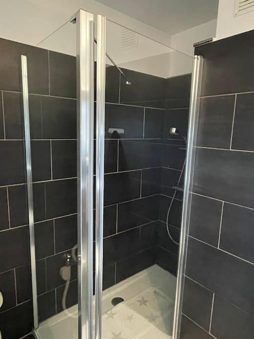 Big Penthouse 2 Bedrooms In Center With Parking And Largeterrace-41 Luxembourg Ngoại thất bức ảnh