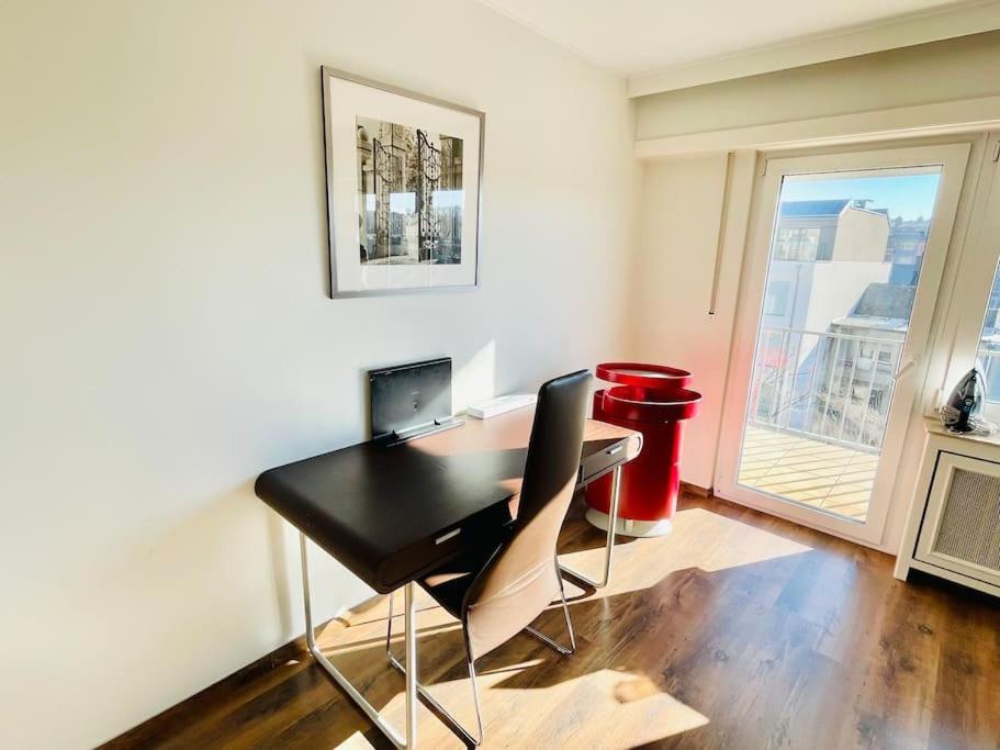 Big Penthouse 2 Bedrooms In Center With Parking And Largeterrace-41 Luxembourg Ngoại thất bức ảnh